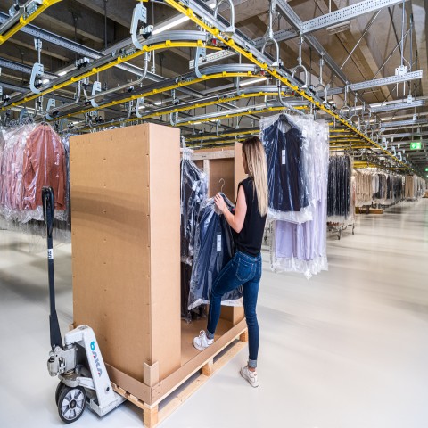 Eine anspruchsvolle Logistiklösung für eine anspruchsvolle Branche