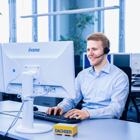 Kontakt DACHSER 